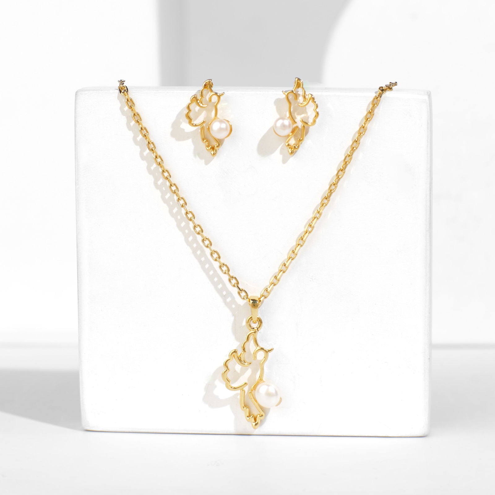 Aviary Necklace Set - Bold N' Italic